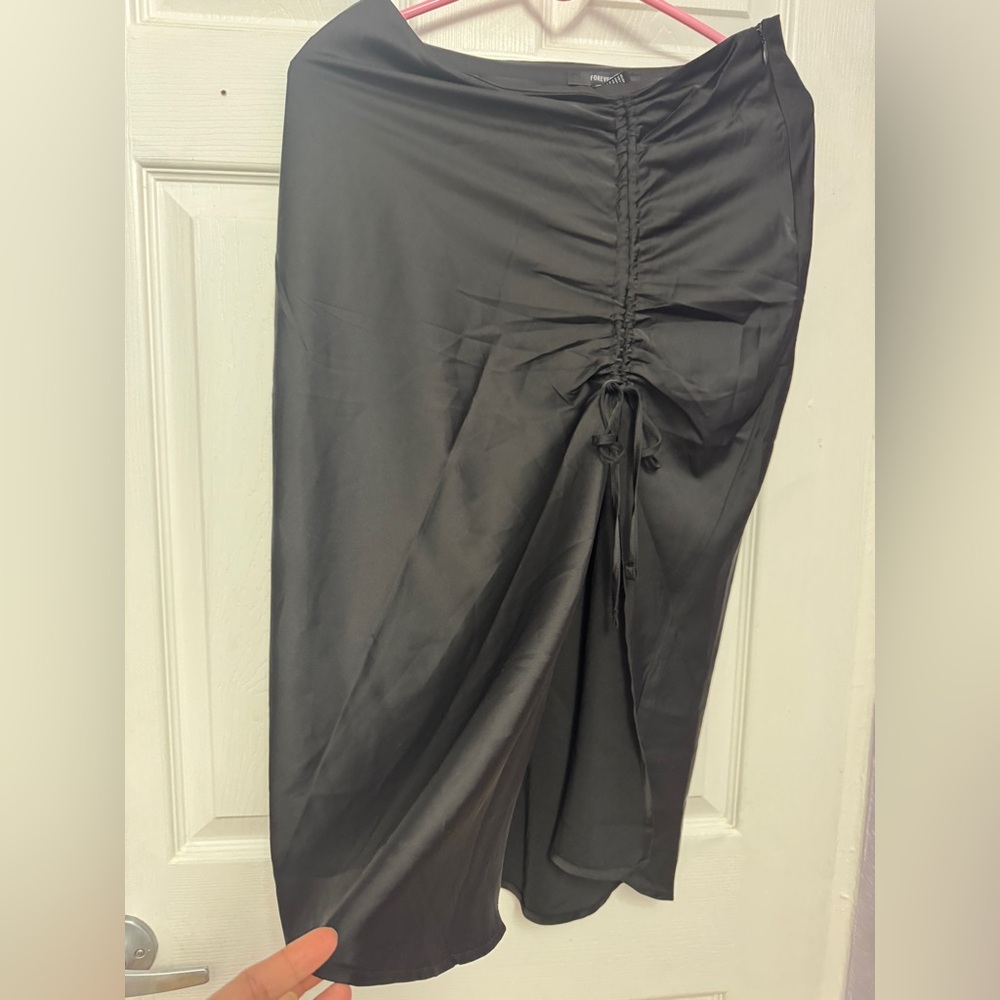 Forever 21 Black Satin Pencil Skirt